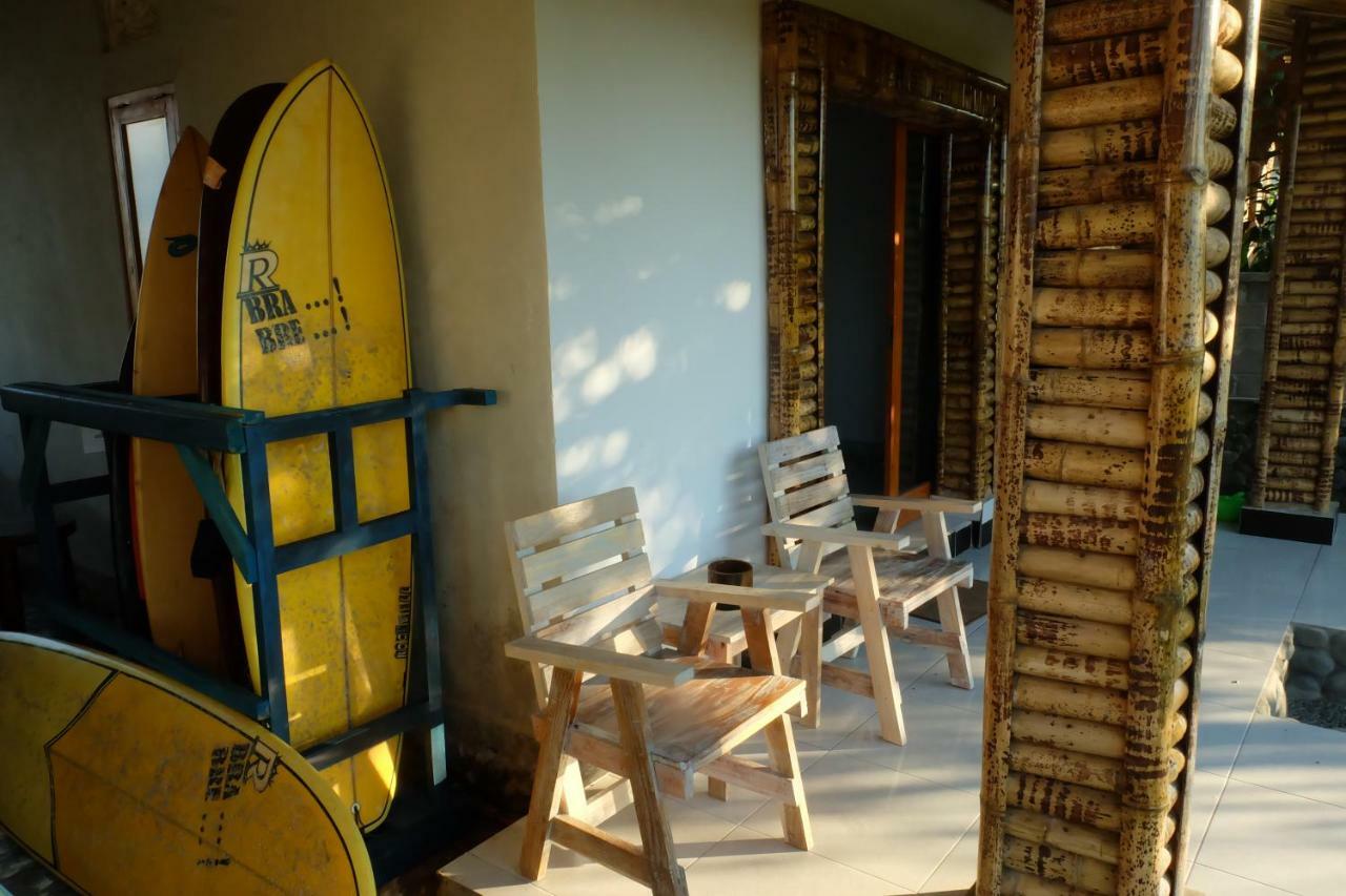 The Nyamo Surf & Stay Pulukan Ngoại thất bức ảnh