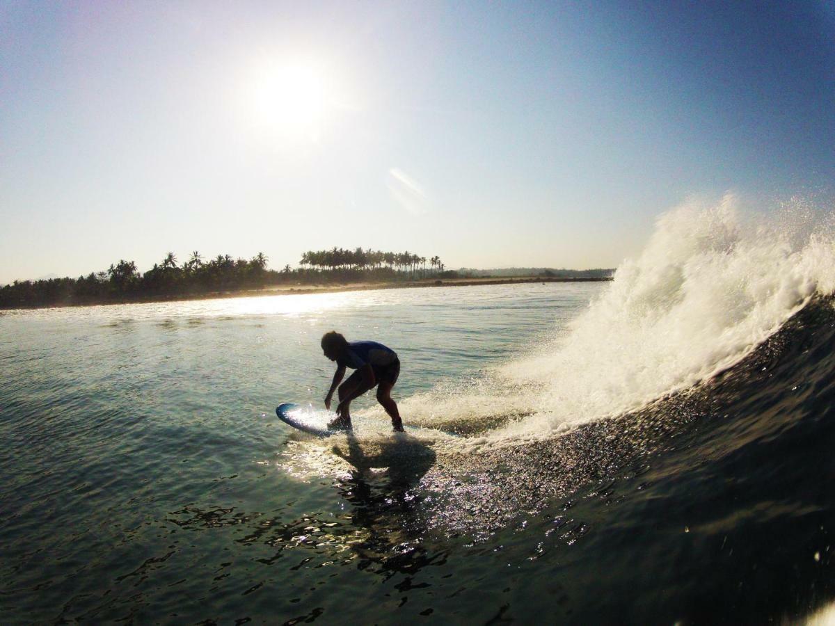 The Nyamo Surf & Stay Pulukan Ngoại thất bức ảnh
